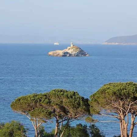 Monolocale With Amazing Sea View Apartmán *